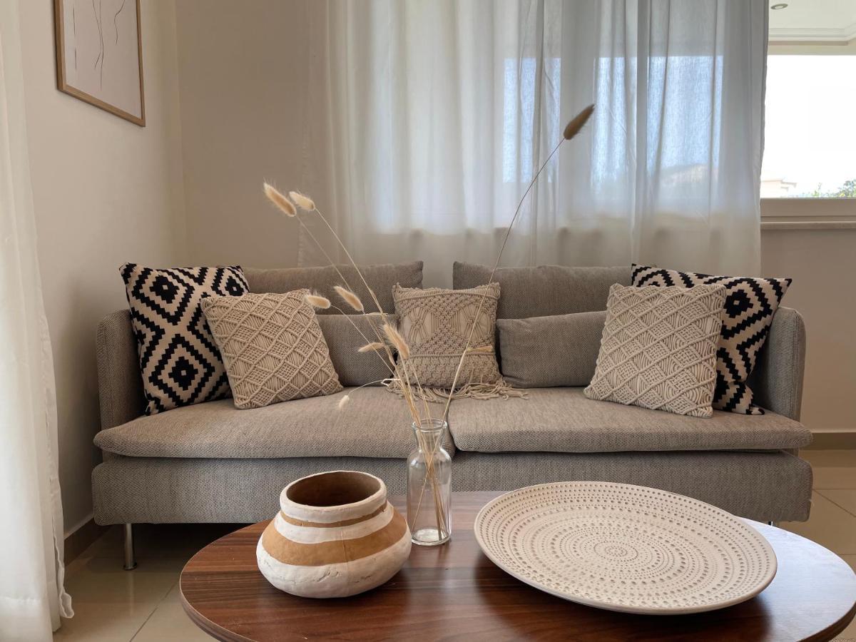 Kl Suites Lefkada - Feel At Home New Boho Apartment 400M From Beach Nidri Town Center Exterior foto